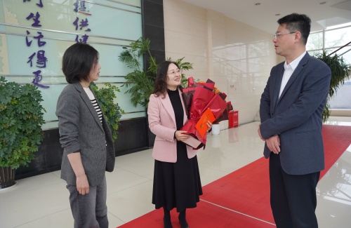 縣領導關心慰問